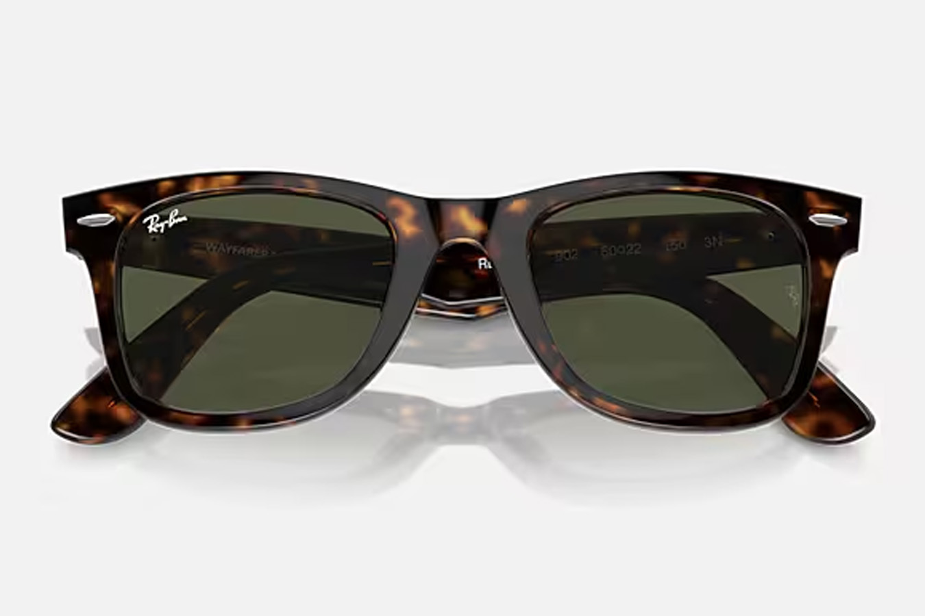 RAY BAN Original Wayfarer Classic Sunglasses with Polished Tortoise Frame and Classic G-15 Green Lenses
